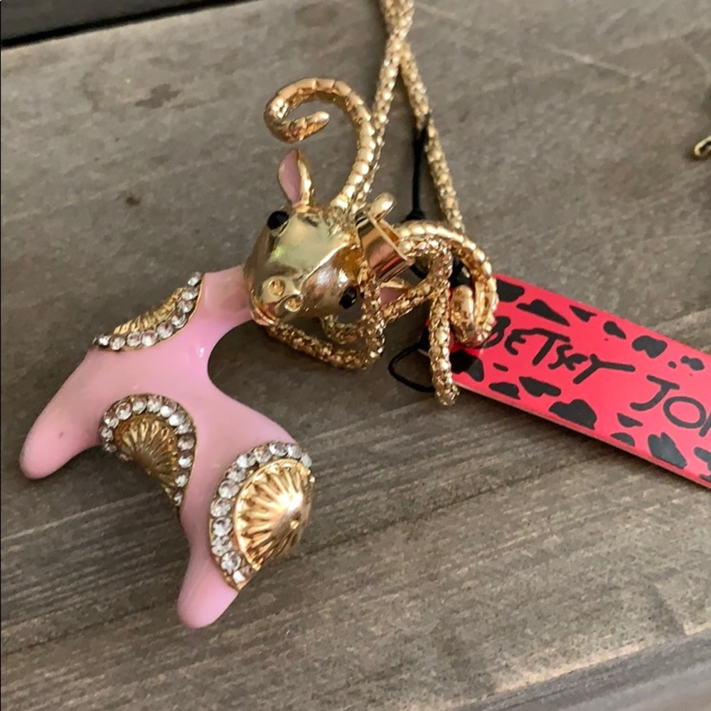 New Betsy Johnson Pink Pretty Ram Necklace 2”